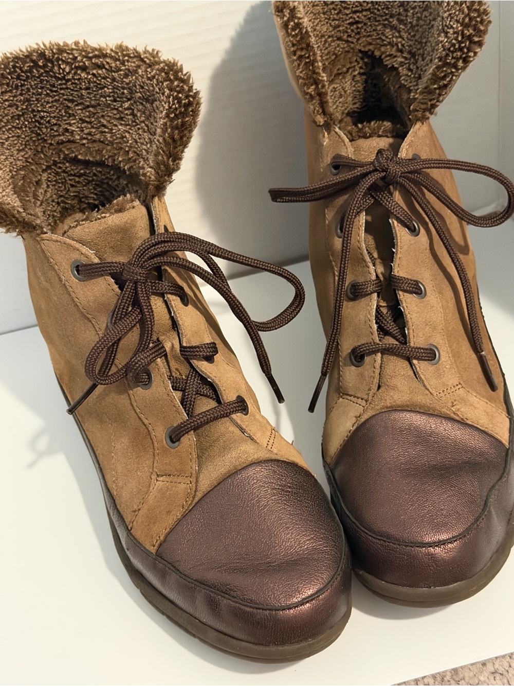 Easy Spirit • Lace-Up, Leather Ankle Boots • Metallic Bronze/Brown, Size 8.5